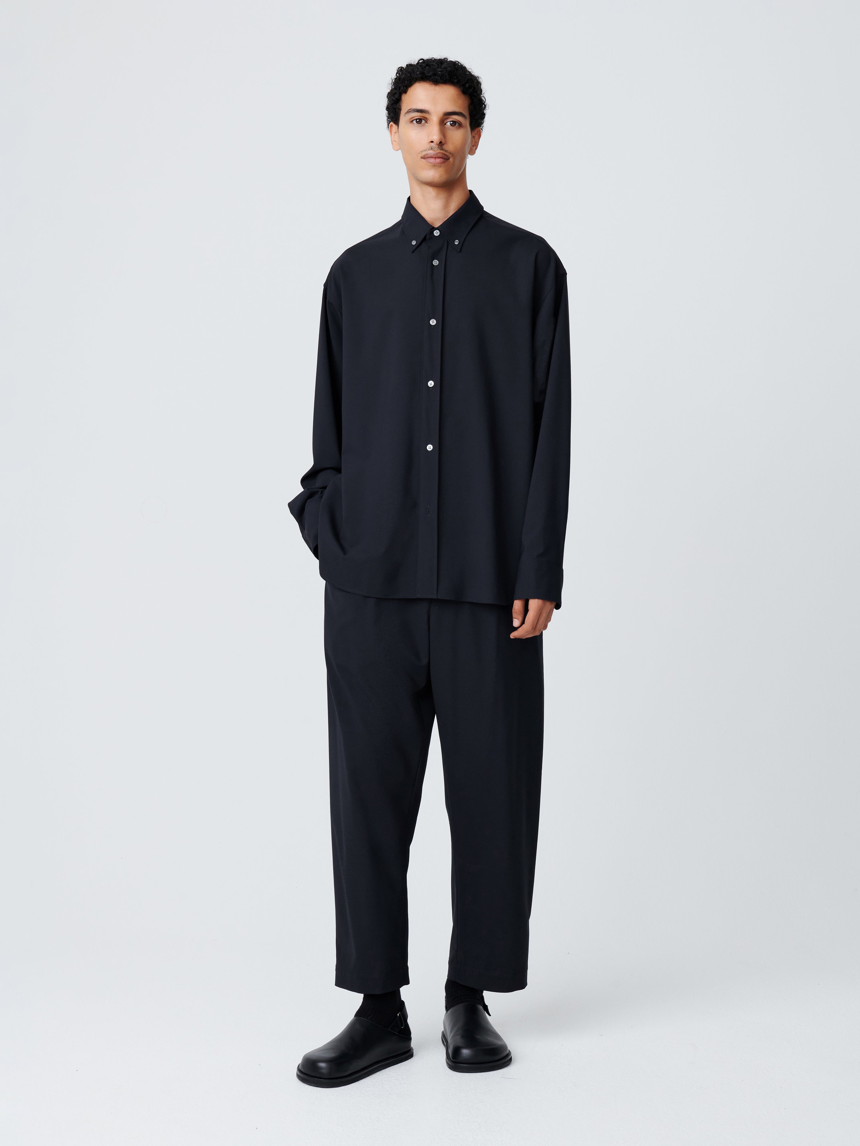 Tuck Tropical Wool Pant in Darkest Navy– Studio Nicholson