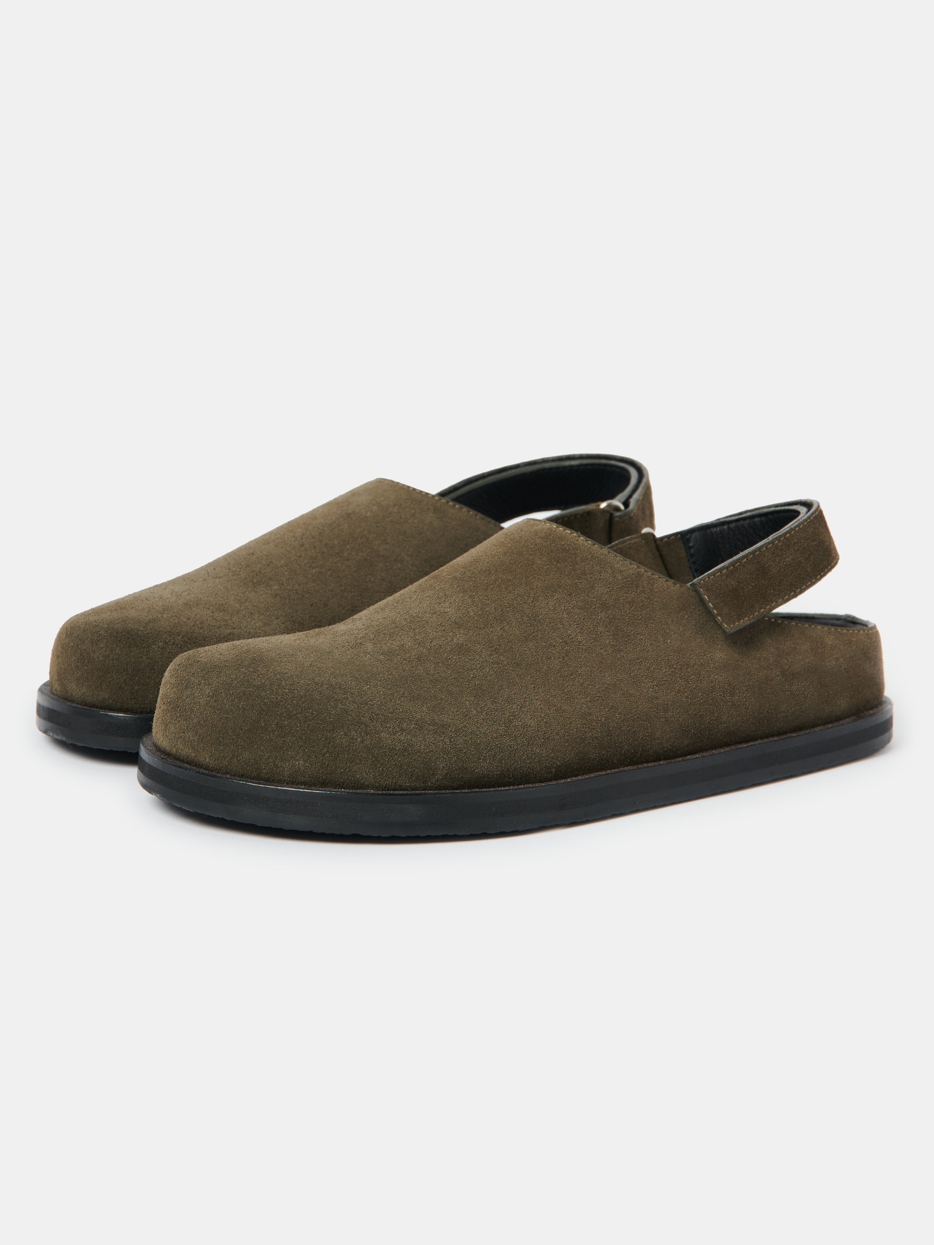 Hardning Suede Clog in Musk– Studio Nicholson