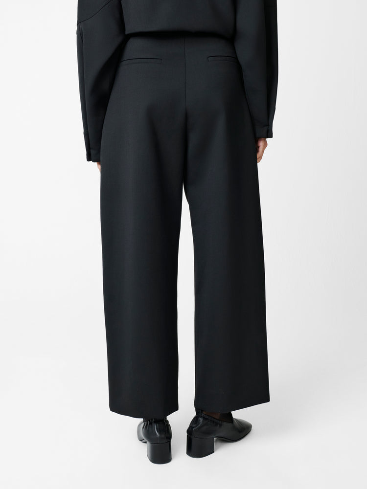 Ansell Viscose Pant in Black