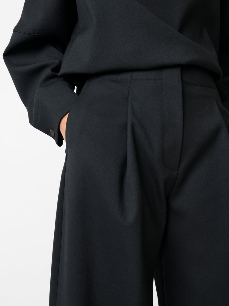 Ansell Viscose Pant in Black