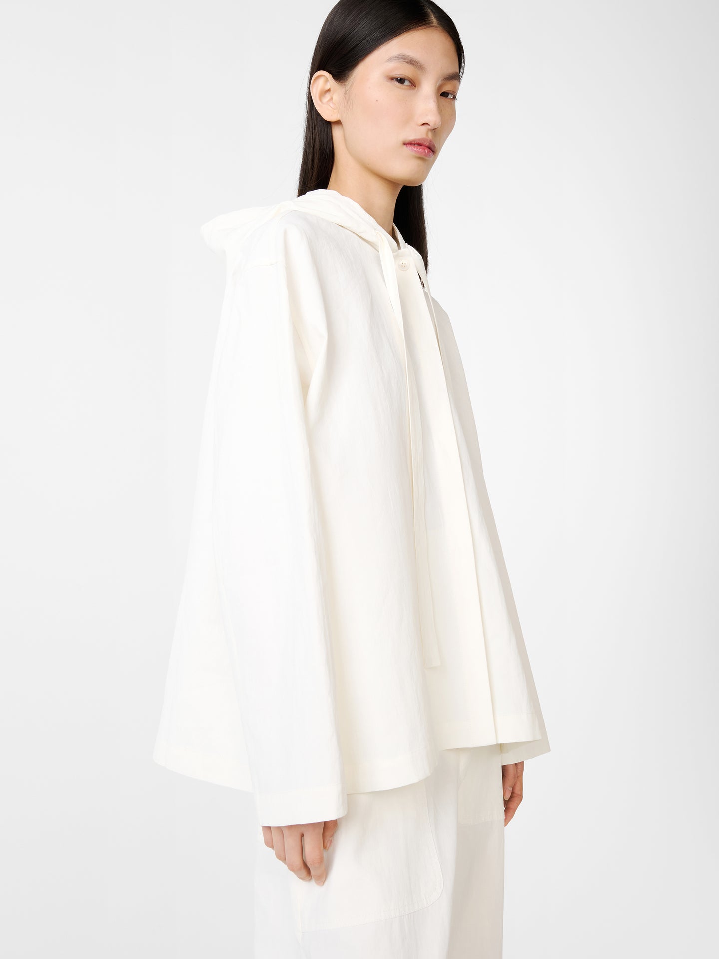 Belleri Linen Jacket in Milk