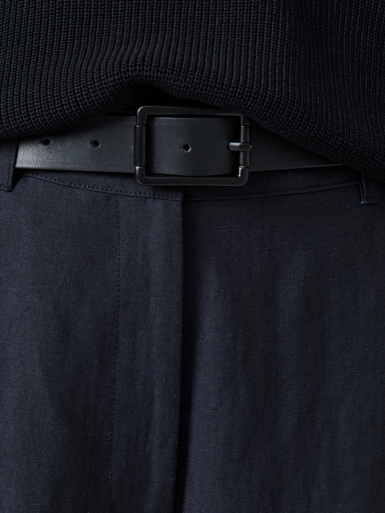 Chalco Linen Pant in Darkest Navy