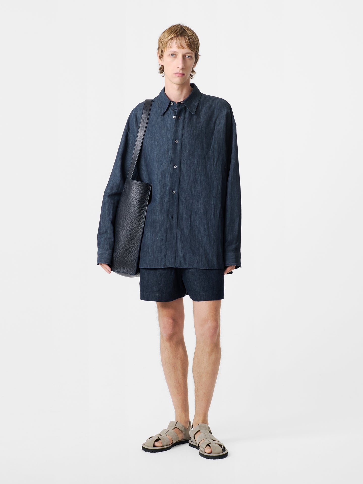 Elio Short in Indigo