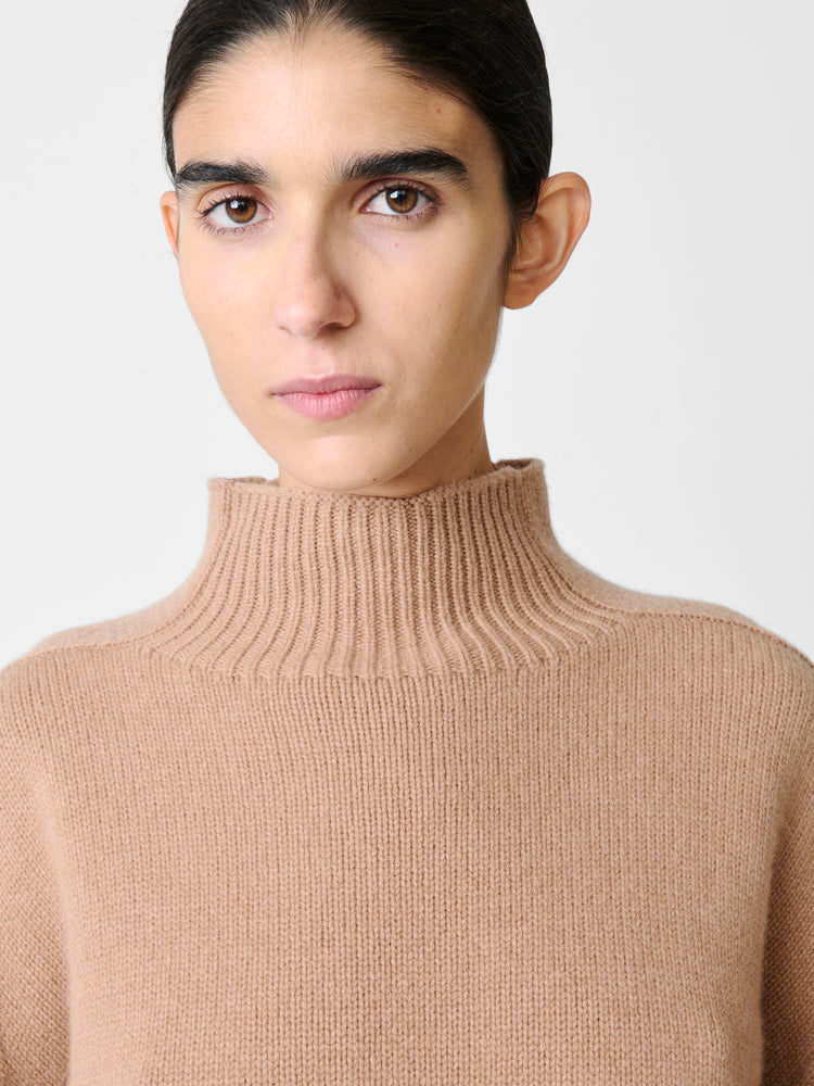 Gomes Knit in Camel