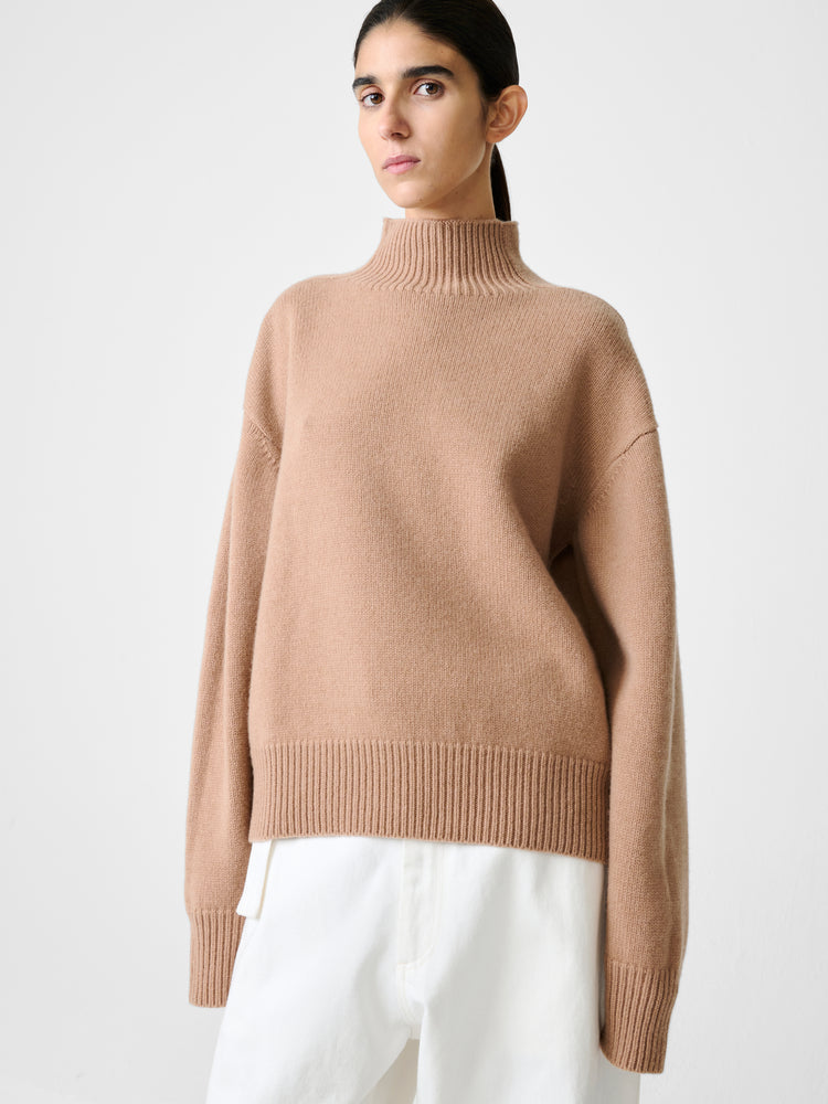 Gomes Knit in Camel