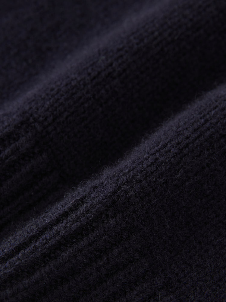 Hemyl Knit in Darkest Navy