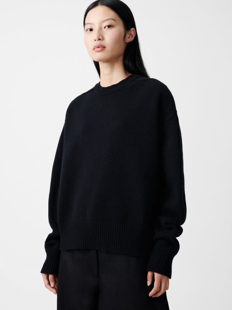 Lago Knit in Black