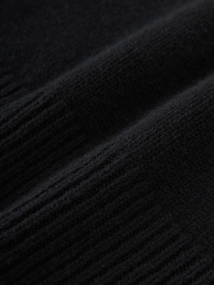 Lago Knit in Black