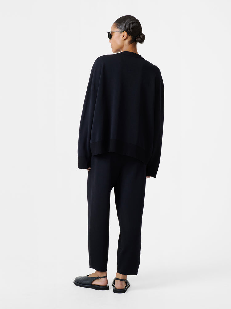 Moura Pant in Darkest Navy