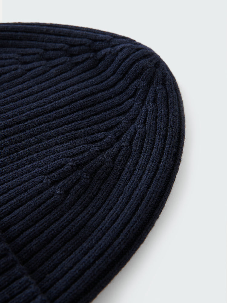 Mikkel Beanie in Navy