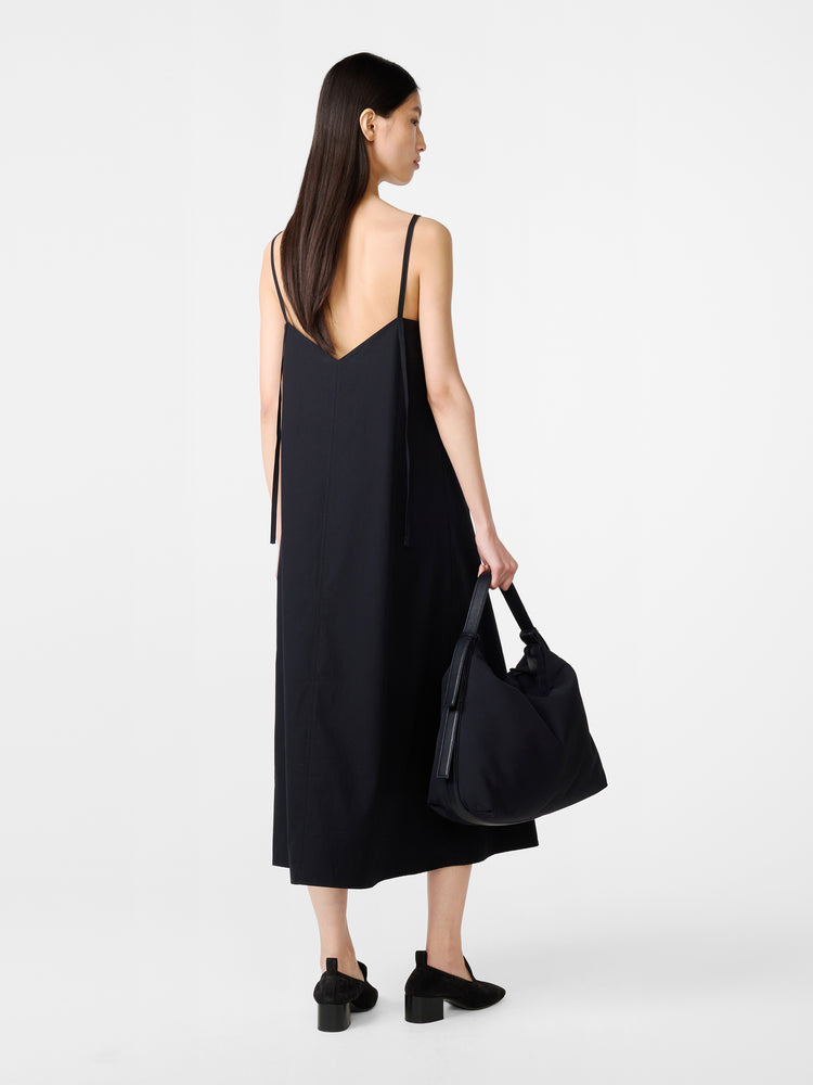 Oma Dress in Darkest Navy