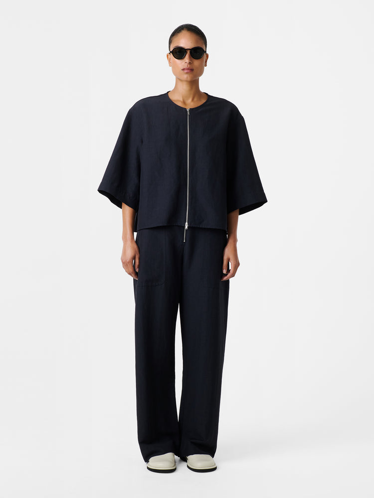 Pravin Linen Pant in Darkest Navy