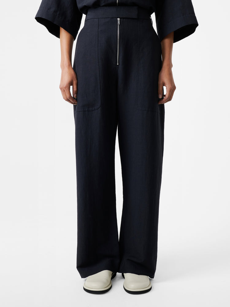 Pravin Linen Pant in Darkest Navy