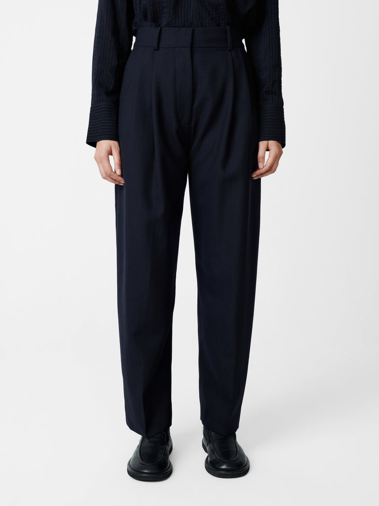 Sperro Pant in Darkest Navy