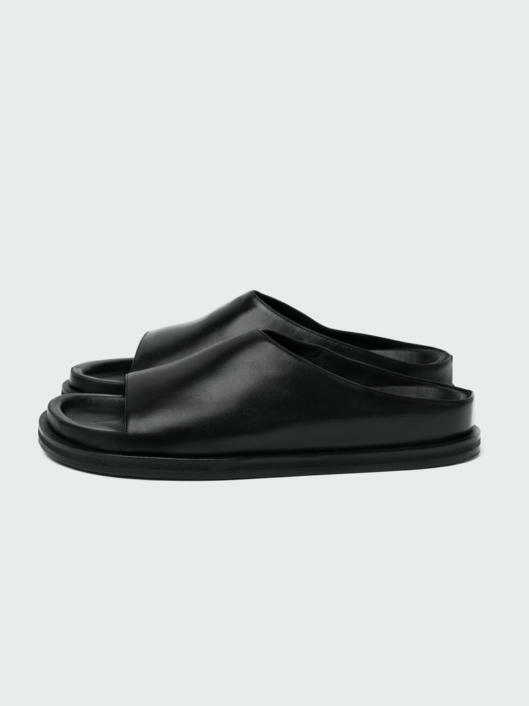 Men's Spring Sandal in Black