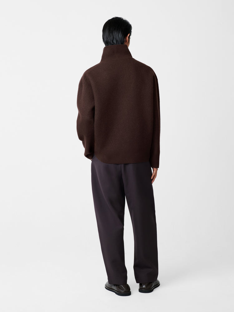 Tuck Pant in Espresso Brown