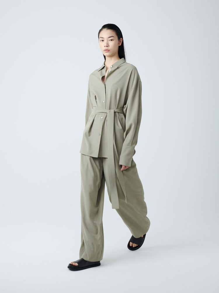 Condell Crepe Shirt in Pea